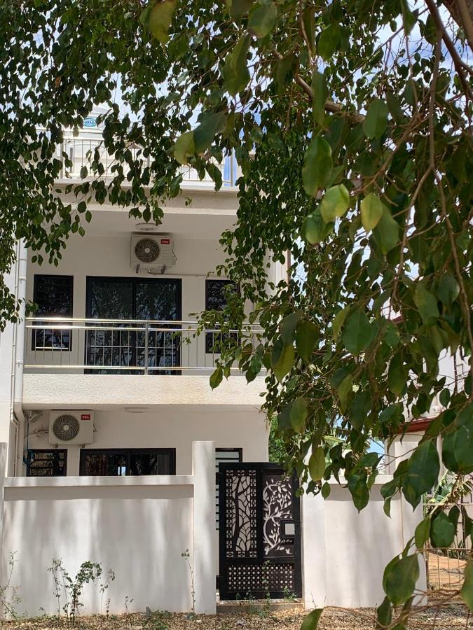 3 Bedroom Family Pool Villa Flic-En-Flac Beach Esterno foto