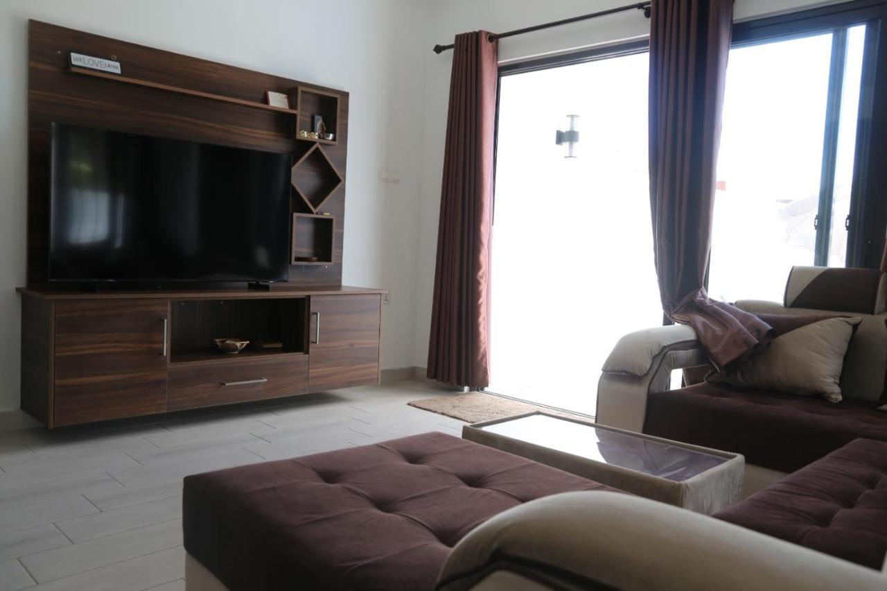 3 Bedroom Family Pool Villa Flic-En-Flac Beach Esterno foto