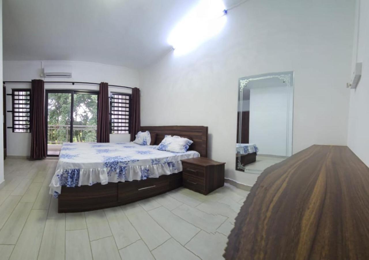 3 Bedroom Family Pool Villa Flic-En-Flac Beach Esterno foto