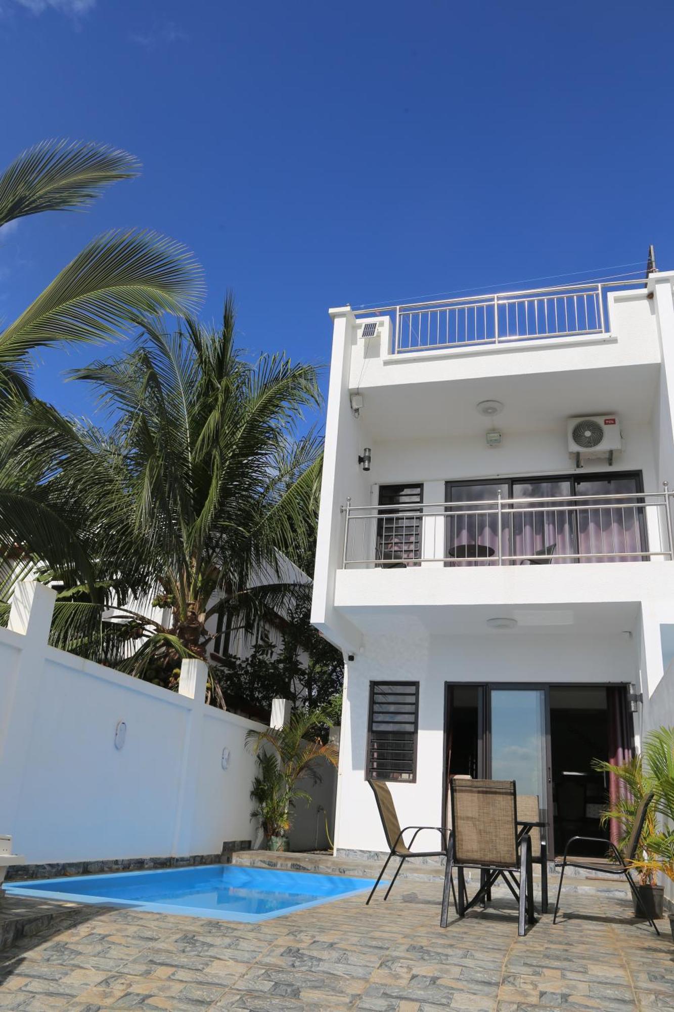 3 Bedroom Family Pool Villa Flic-En-Flac Beach Esterno foto